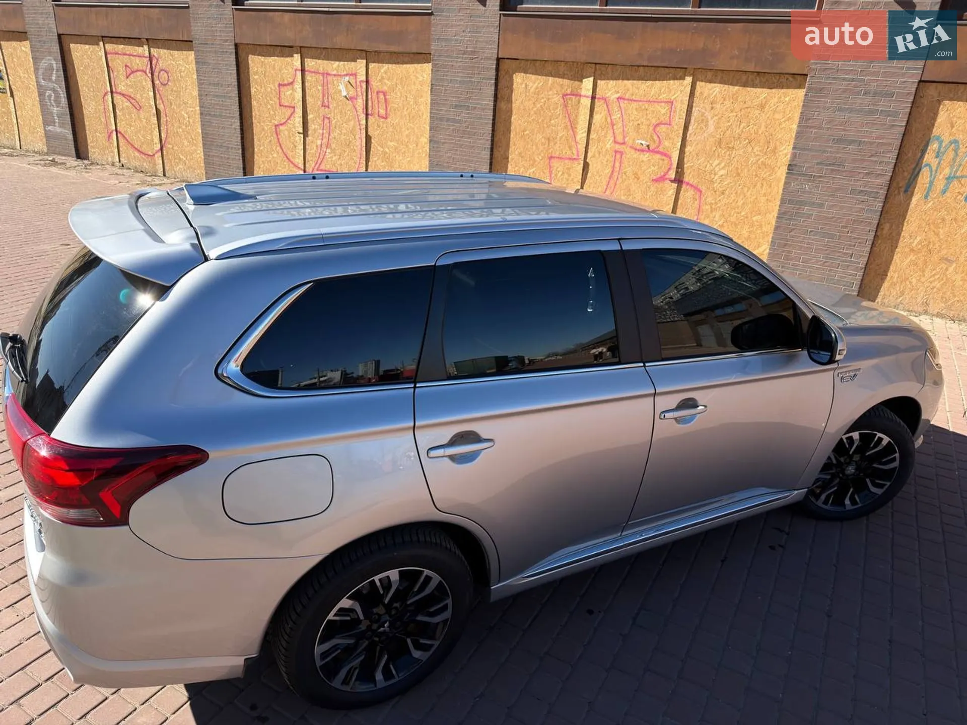 2018 Mitsubishi Outlander - мініатюра 14