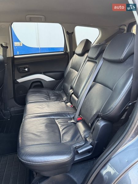 Внедорожник / Кроссовер Mitsubishi Outlander 2011 в Дрогобыче