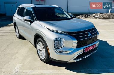Позашляховик / Кросовер Mitsubishi Outlander 2024 в Києві