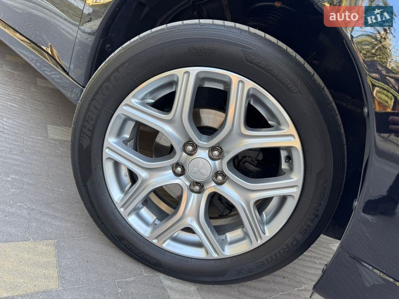 Внедорожник / Кроссовер Mitsubishi Outlander 2014 в Дрогобыче