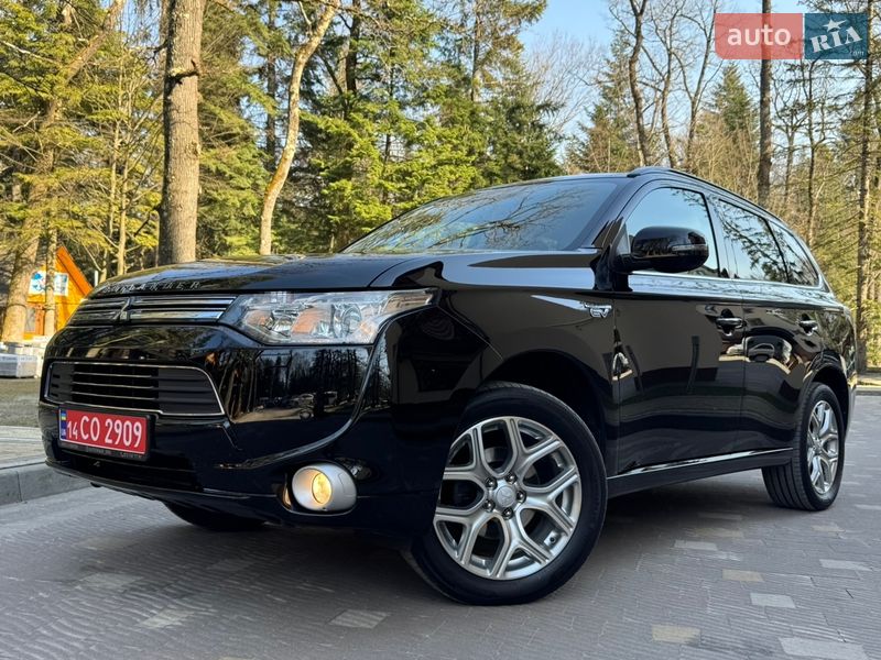 Внедорожник / Кроссовер Mitsubishi Outlander 2014 в Дрогобыче