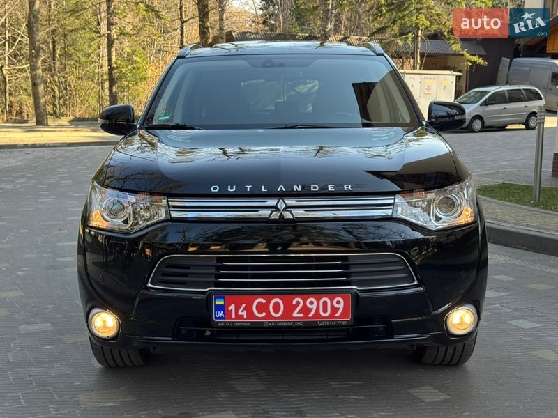 Внедорожник / Кроссовер Mitsubishi Outlander 2014 в Дрогобыче