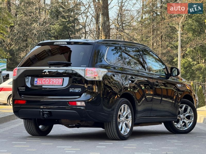 Внедорожник / Кроссовер Mitsubishi Outlander 2014 в Дрогобыче