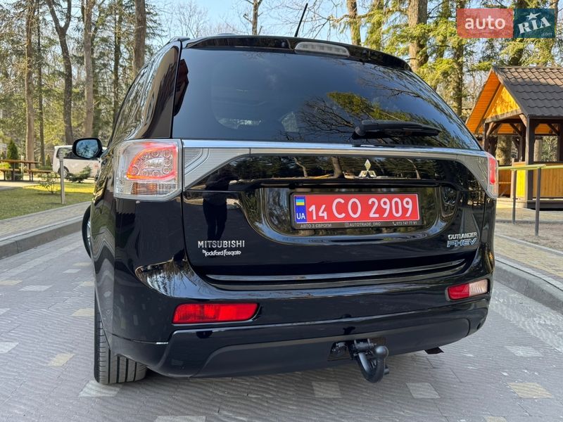 Внедорожник / Кроссовер Mitsubishi Outlander 2014 в Дрогобыче