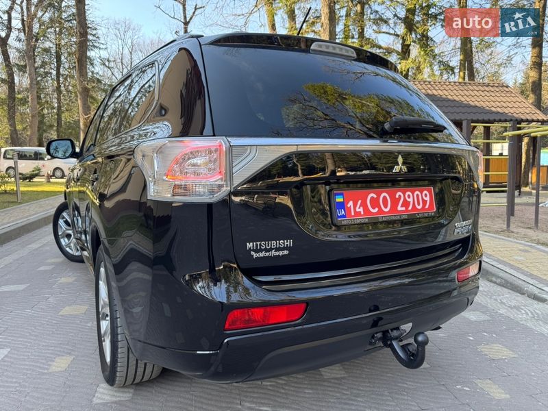 Внедорожник / Кроссовер Mitsubishi Outlander 2014 в Дрогобыче