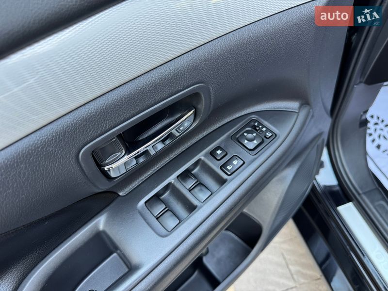 Внедорожник / Кроссовер Mitsubishi Outlander 2014 в Дрогобыче