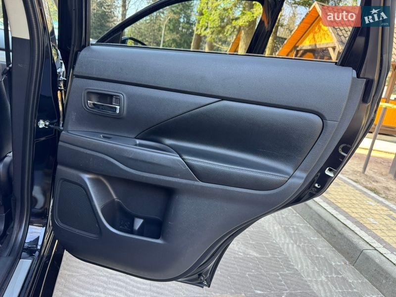 Внедорожник / Кроссовер Mitsubishi Outlander 2014 в Дрогобыче