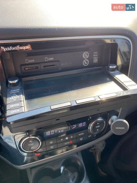 Позашляховик / Кросовер Mitsubishi Outlander 2012 в Ужгороді