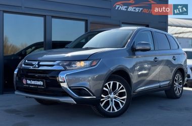 Позашляховик / Кросовер Mitsubishi Outlander 2018 в Рівному