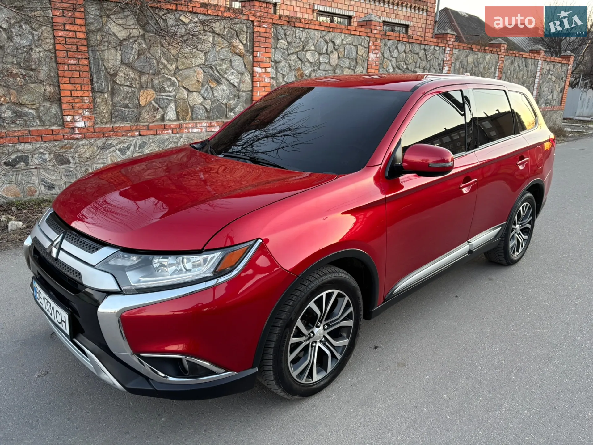 2018 Mitsubishi Outlander - мініатюра 2