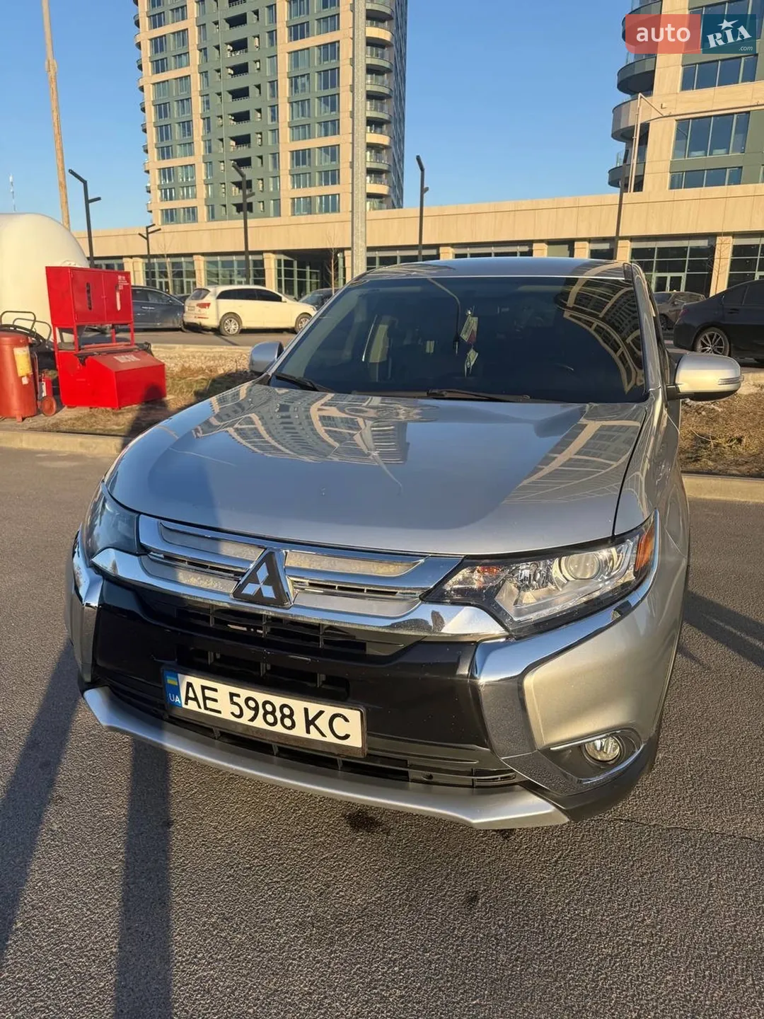 2018 Mitsubishi Outlander - фото 1
