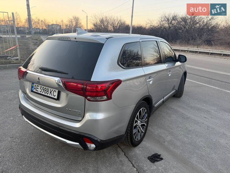 Внедорожник / Кроссовер Mitsubishi Outlander 2018 в Днепре