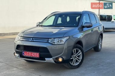 Позашляховик / Кросовер Mitsubishi Outlander 2015 в Вінниці