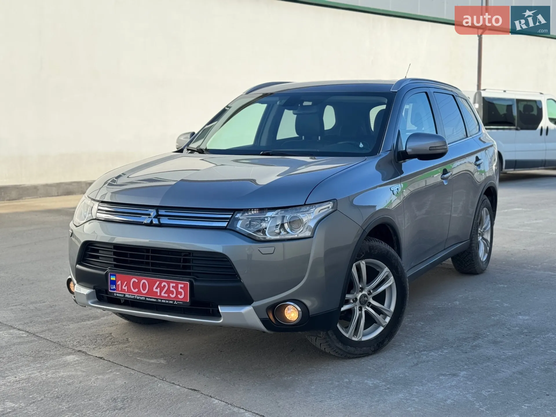 Mitsubishi Outlander 2015