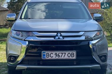 Внедорожник / Кроссовер Mitsubishi Outlander 2018 в Львове