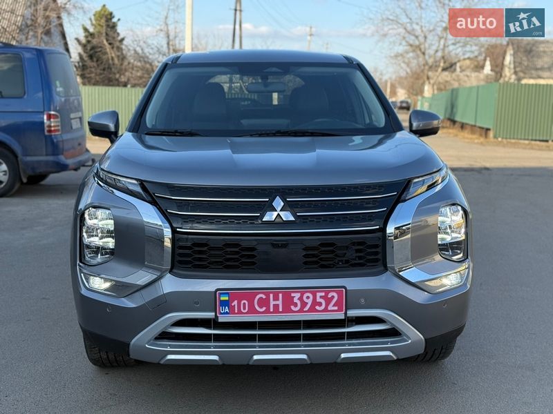 Mitsubishi Outlander 2021