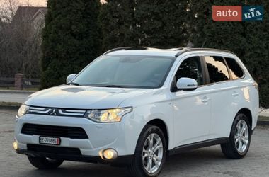 Позашляховик / Кросовер Mitsubishi Outlander 2013 в Дубні