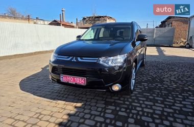 Внедорожник / Кроссовер Mitsubishi Outlander 2013 в Харькове