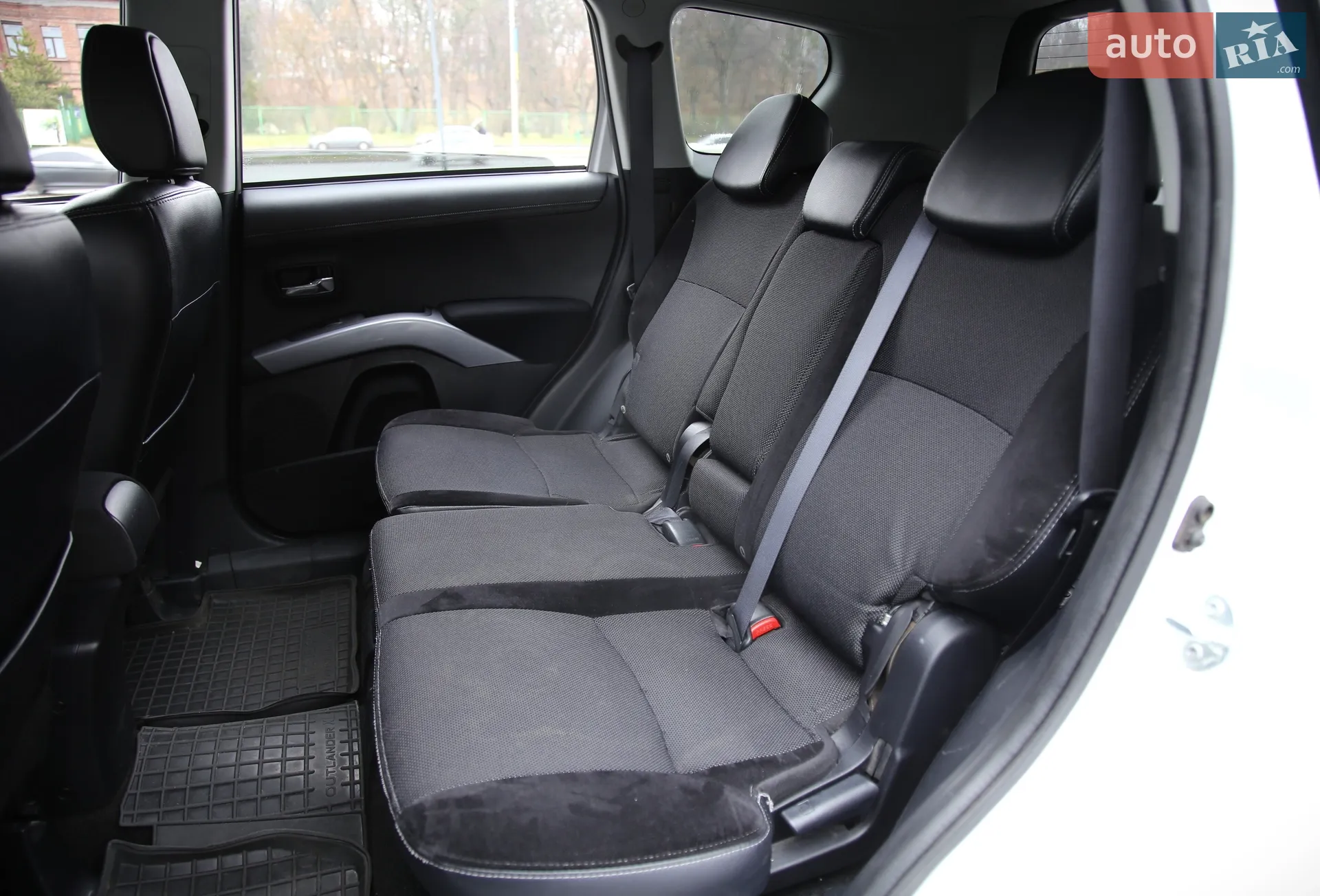 2011 Mitsubishi Outlander - мініатюра 8