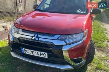 Внедорожник / Кроссовер Mitsubishi Outlander 2018 в Львове