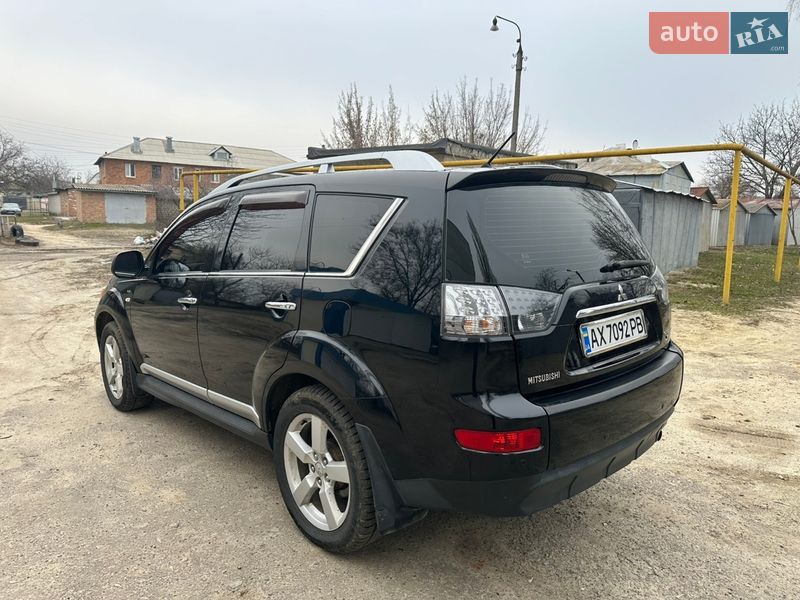 Внедорожник / Кроссовер Mitsubishi Outlander 2009 в Харькове