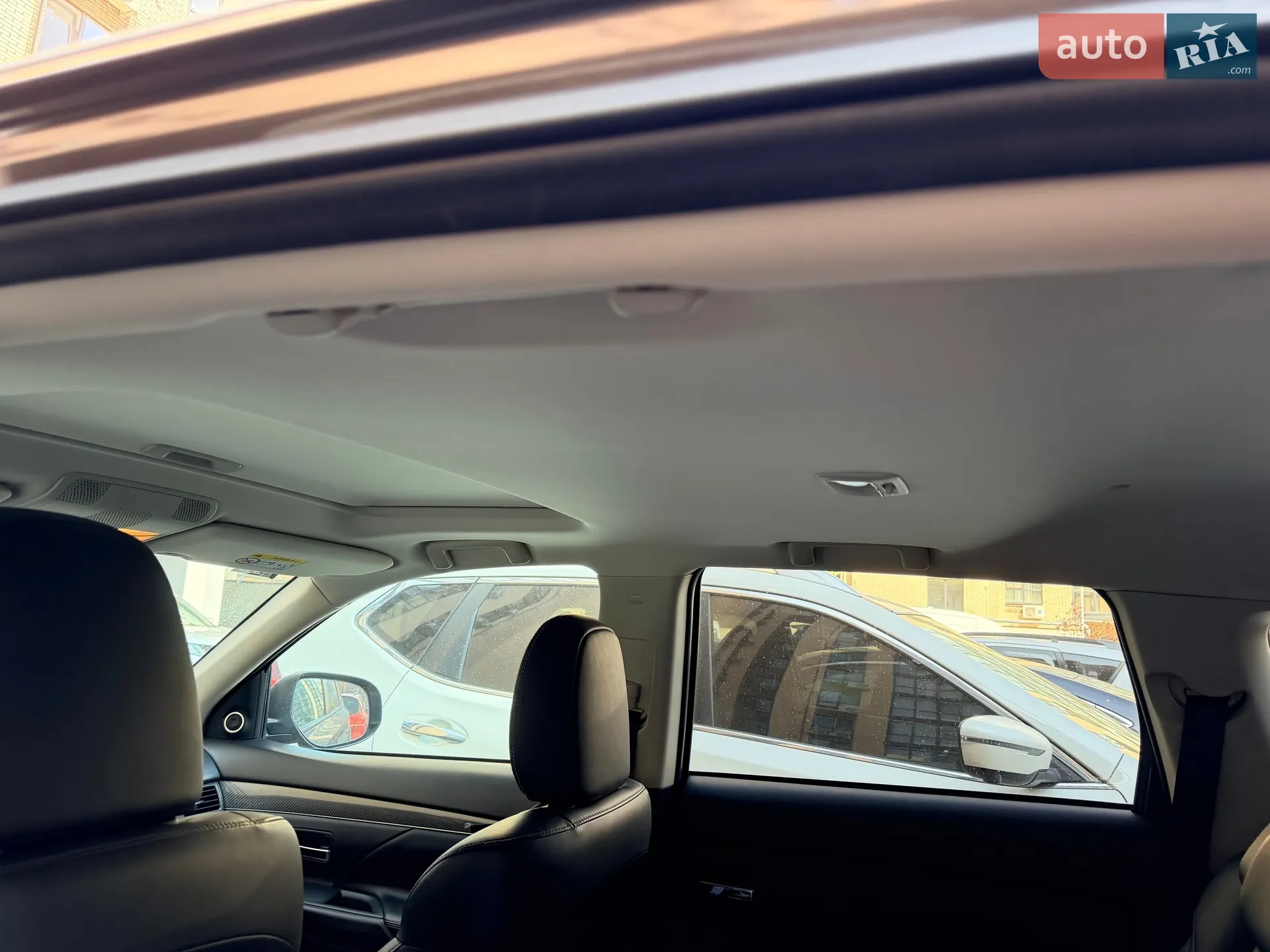 2020 Mitsubishi Outlander - мініатюра 6