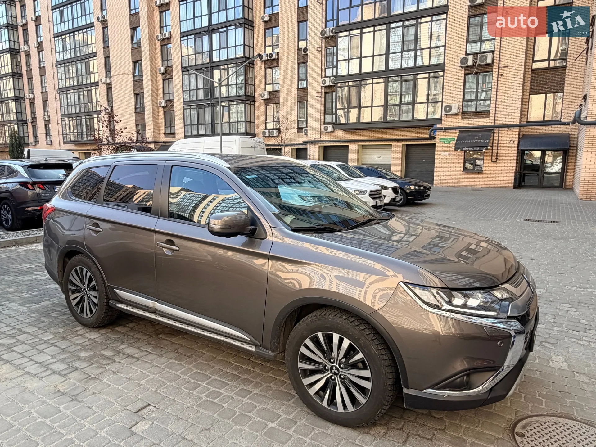 2020 Mitsubishi Outlander - мініатюра 3