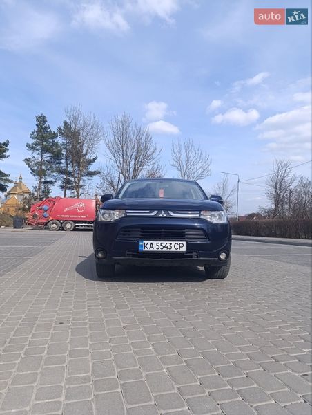 Mitsubishi Outlander 2013