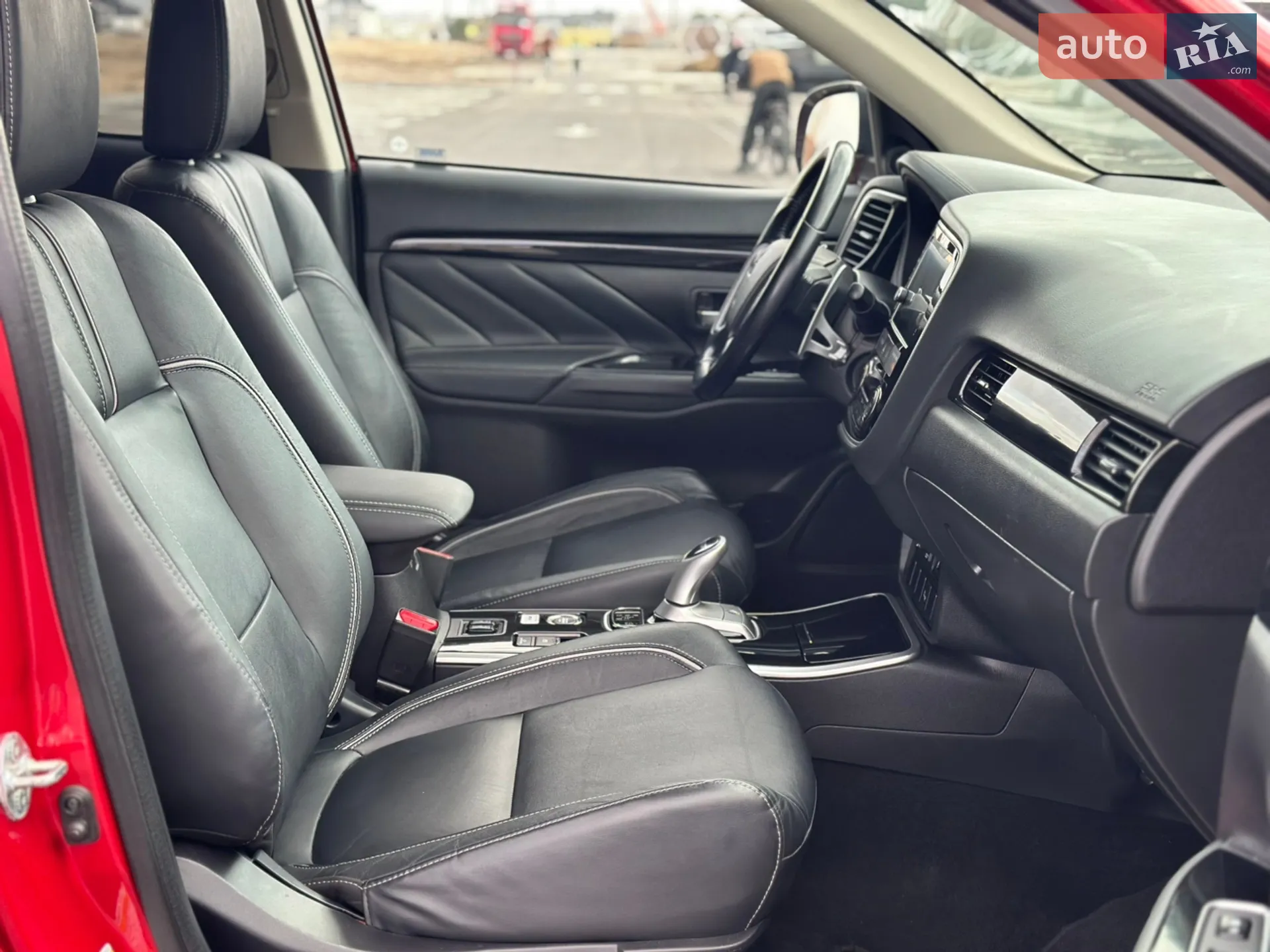 2018 Mitsubishi Outlander - мініатюра 38