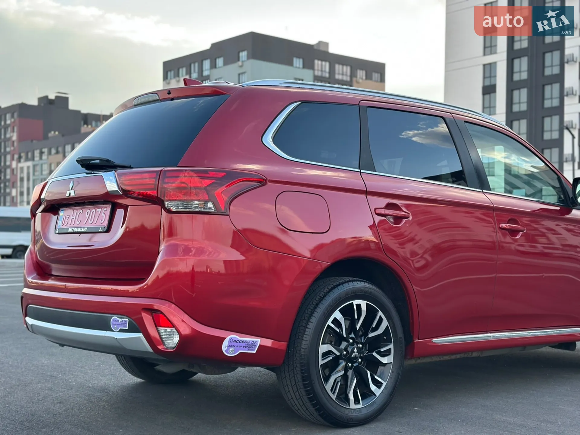 2018 Mitsubishi Outlander - мініатюра 16