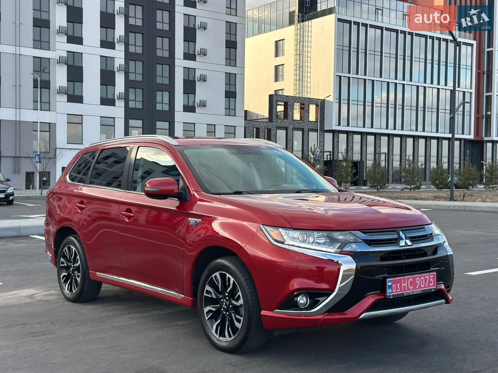 2018 Mitsubishi Outlander - мініатюра 12