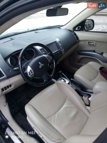 Mitsubishi Outlander 2009