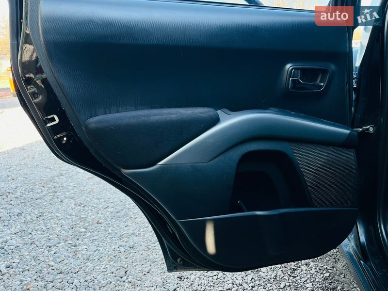 Внедорожник / Кроссовер Mitsubishi Outlander 2008 в Харькове