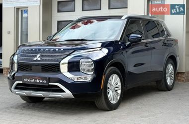 Позашляховик / Кросовер Mitsubishi Outlander 2021 в Миколаєві