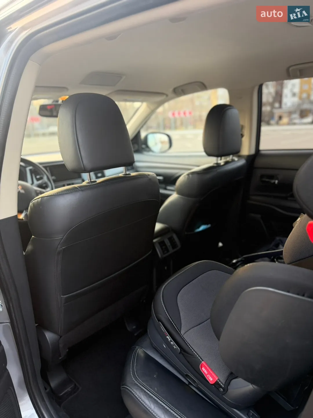 2018 Mitsubishi Outlander - мініатюра 15