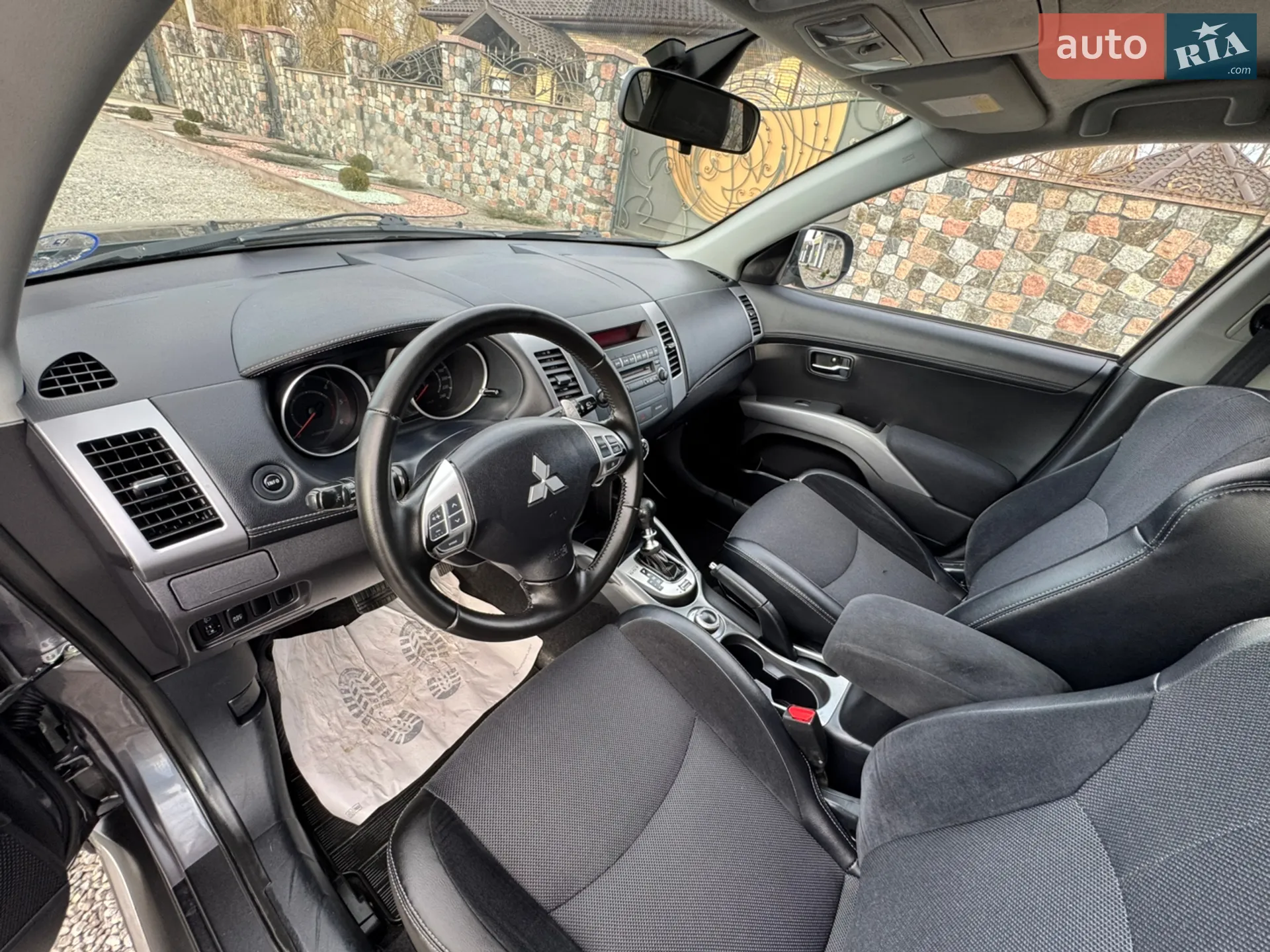 2010 Mitsubishi Outlander - мініатюра 45