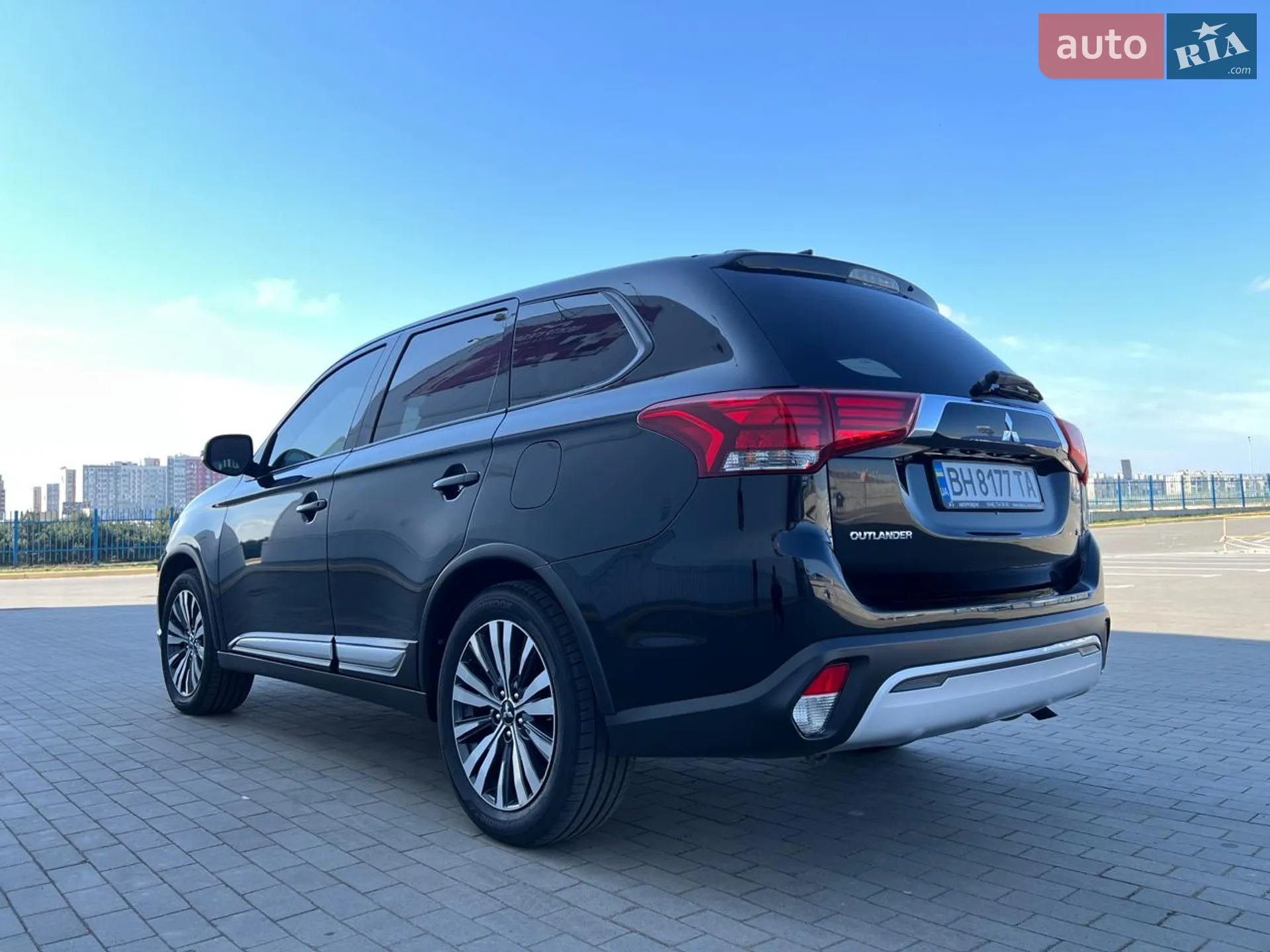 2019 Mitsubishi Outlander - мініатюра 11