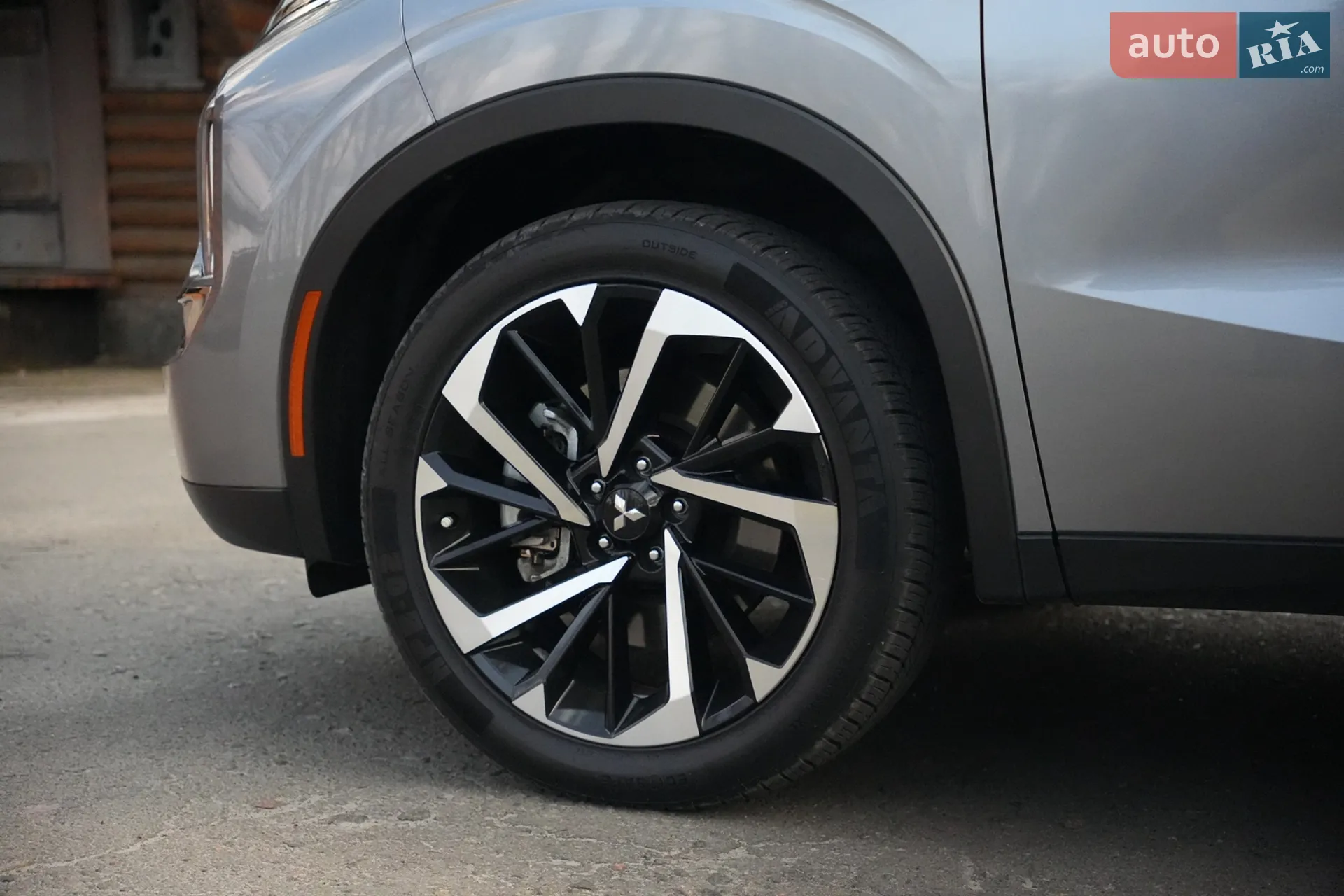 2021 Mitsubishi Outlander - мініатюра 11