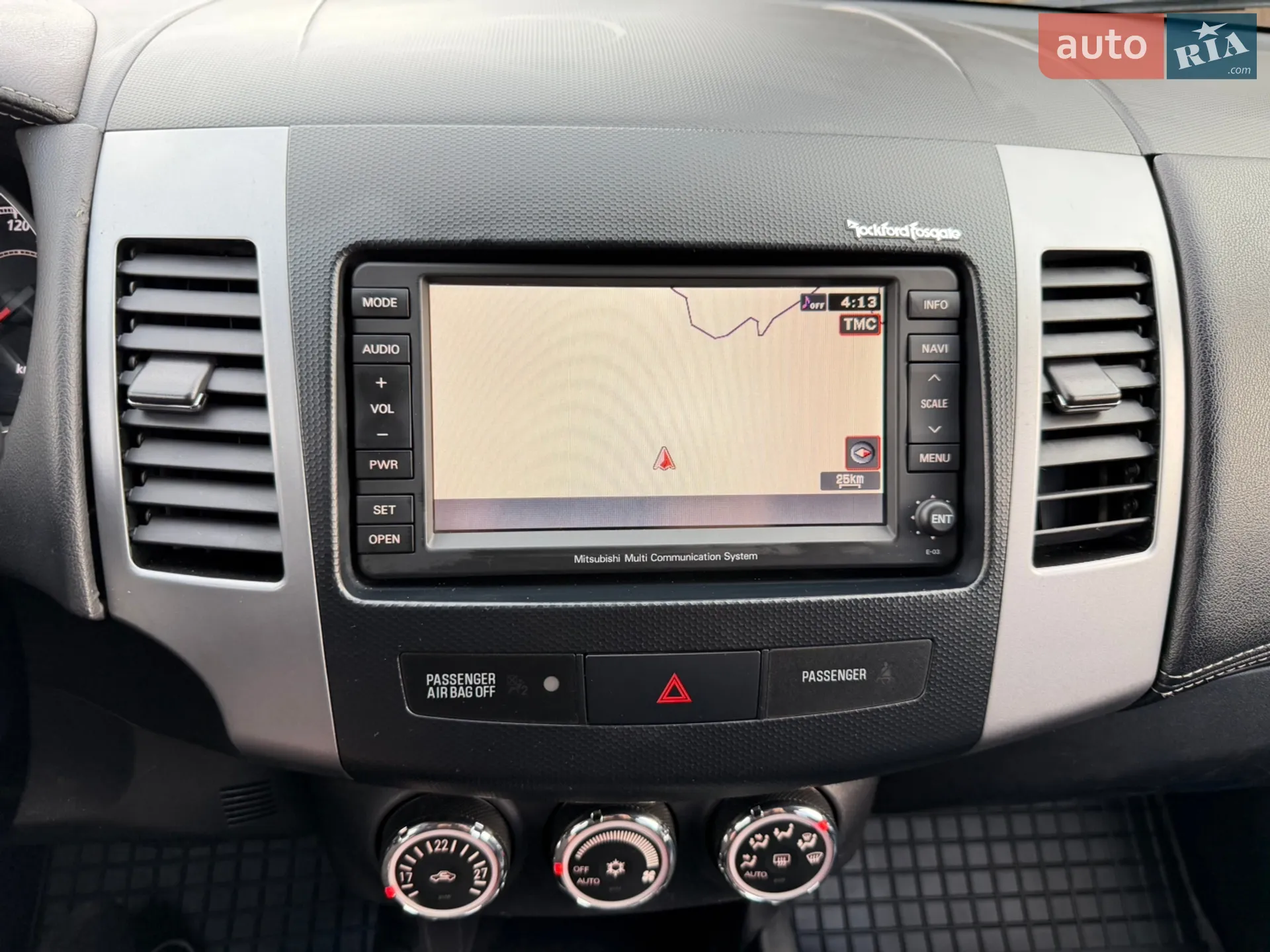 2010 Mitsubishi Outlander - мініатюра 32