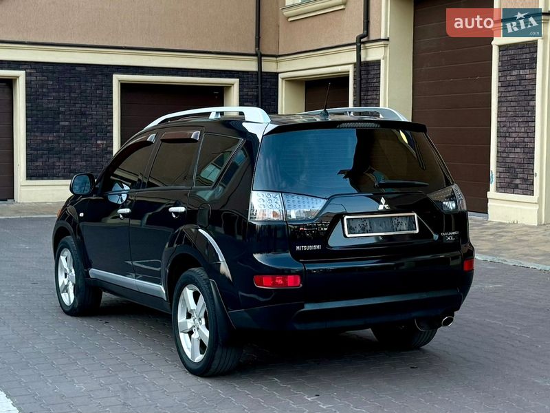 Внедорожник / Кроссовер Mitsubishi Outlander 2008 в Киеве