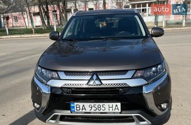 Позашляховик / Кросовер Mitsubishi Outlander 2022 в Кропивницькому