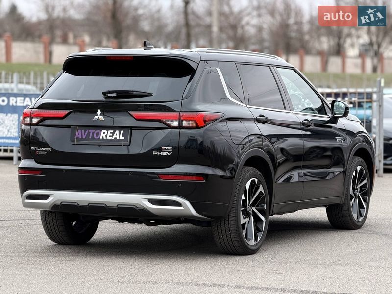 Внедорожник / Кроссовер Mitsubishi Outlander 2024 в Кривом Роге