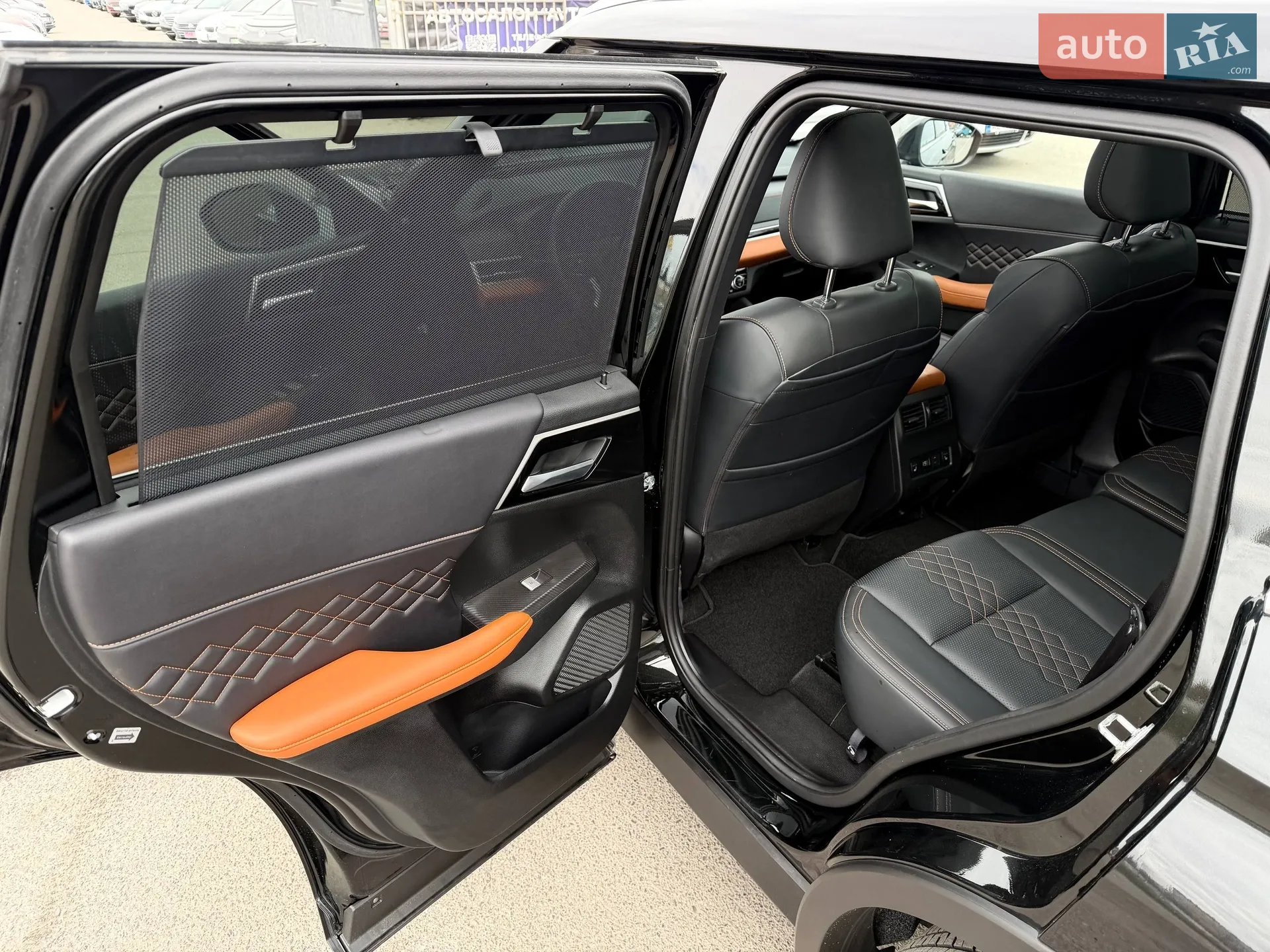 2024 Mitsubishi Outlander - мініатюра 37