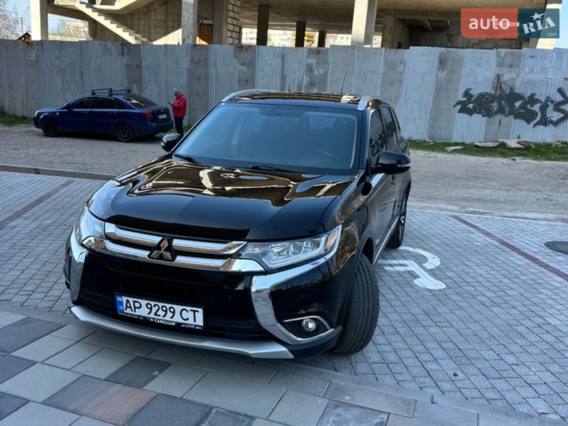 Mitsubishi Outlander 2016