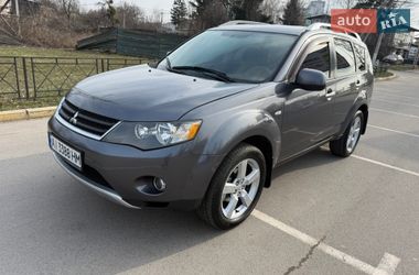 Внедорожник / Кроссовер Mitsubishi Outlander 2006 в Киеве