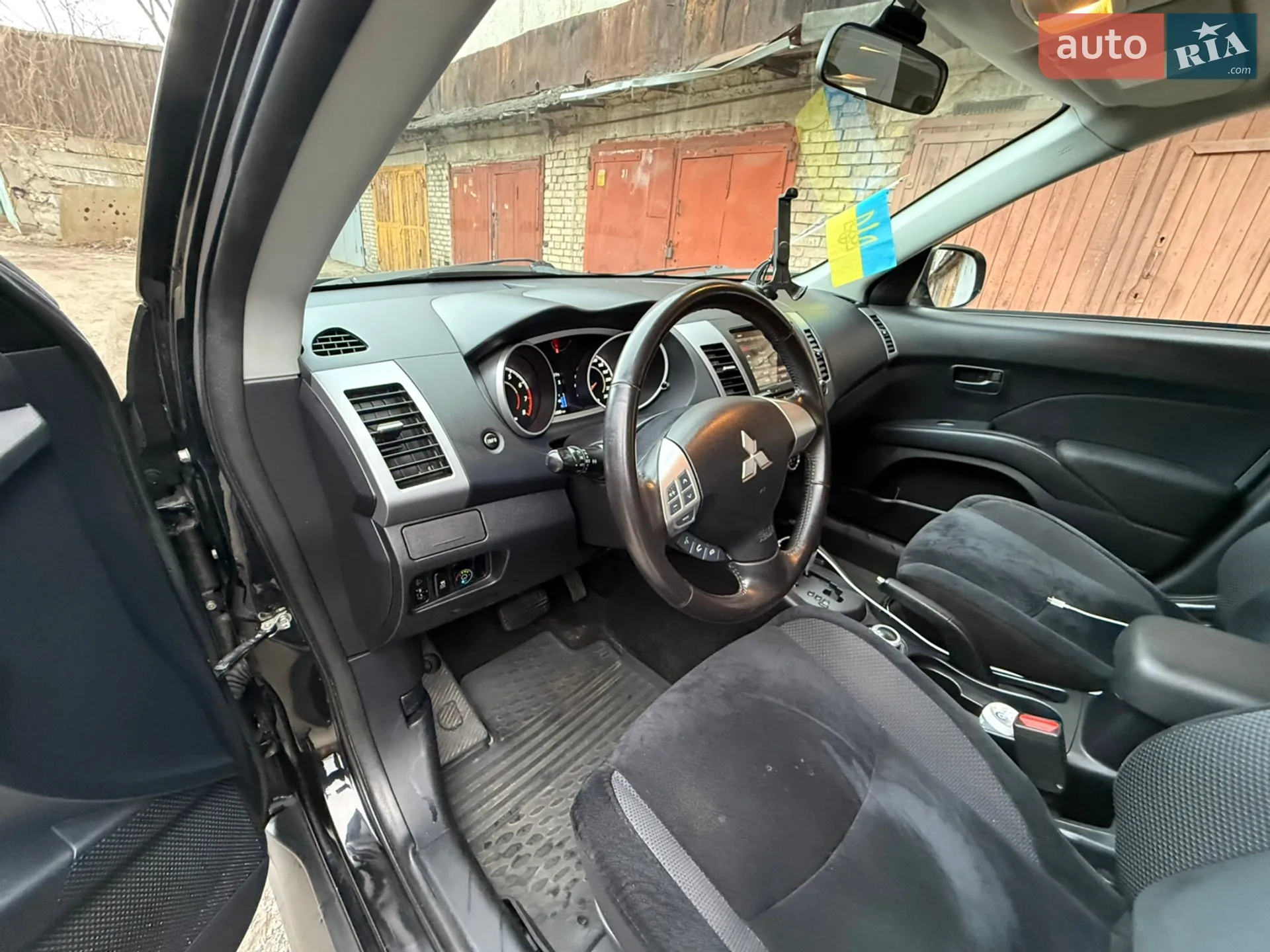2011 Mitsubishi Outlander - мініатюра 2