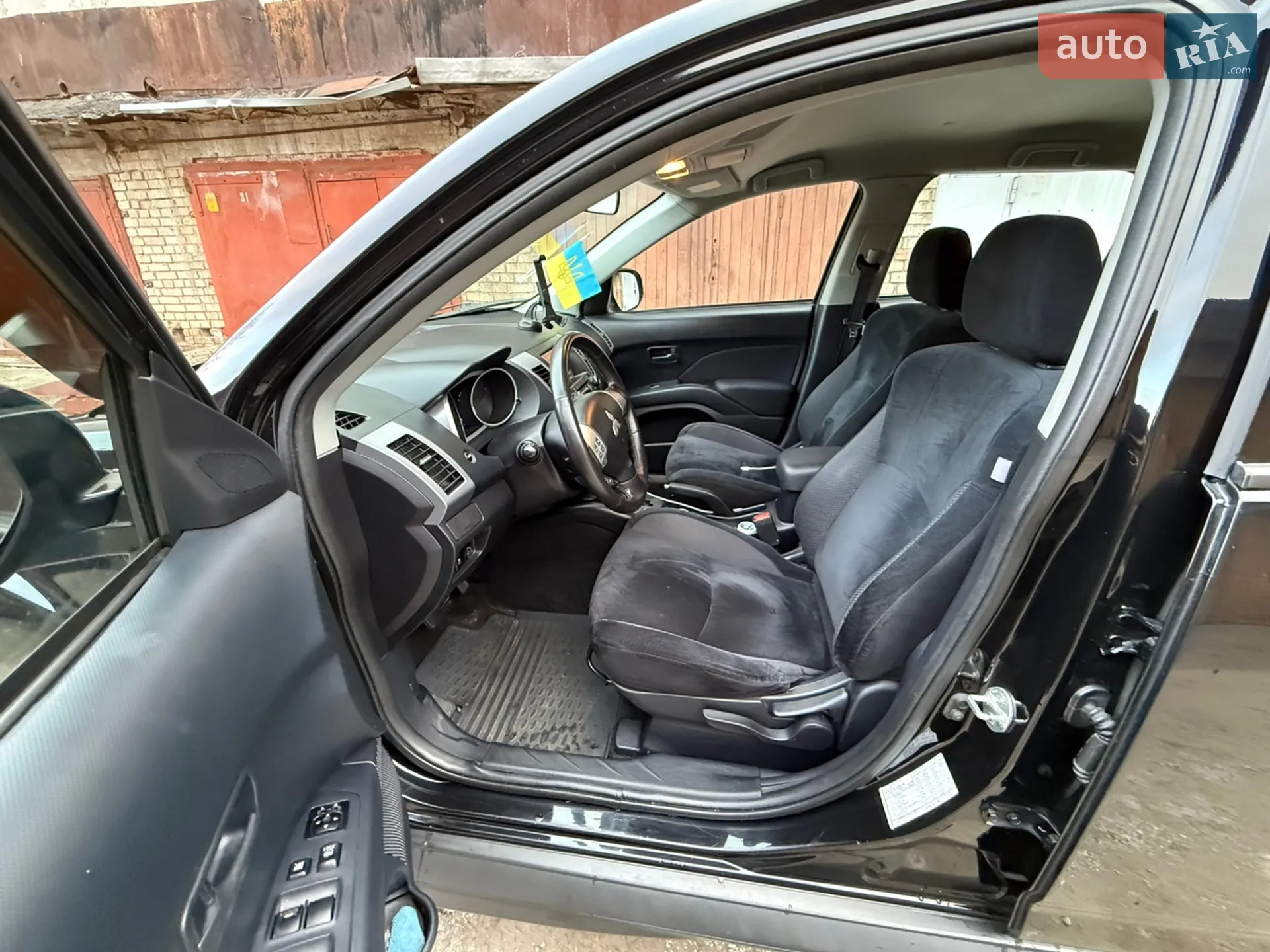 2011 Mitsubishi Outlander - мініатюра 11
