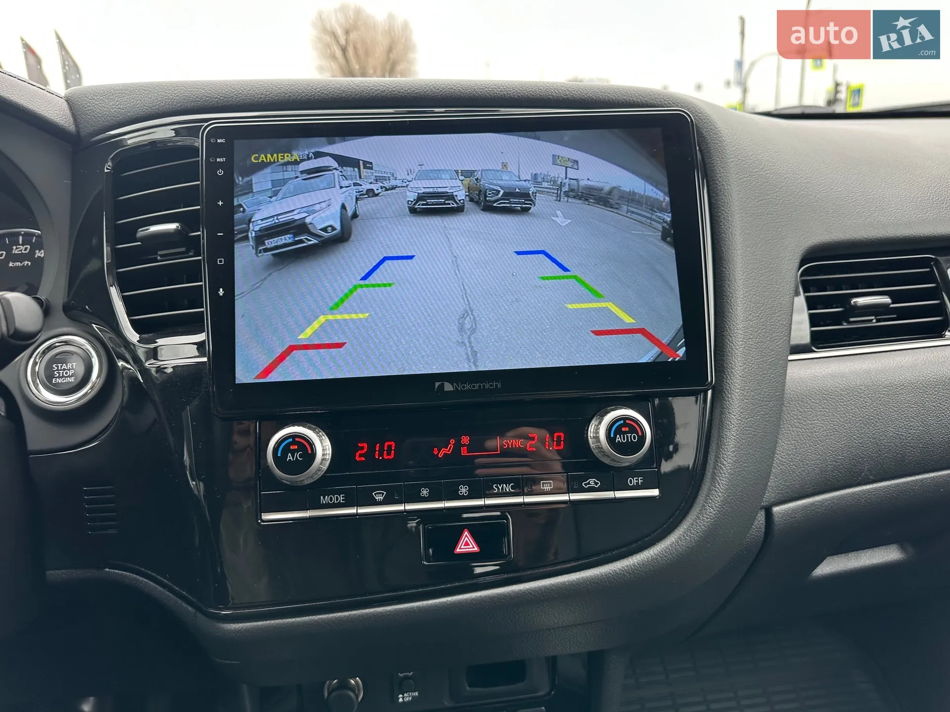 2022 Mitsubishi Outlander - мініатюра 25