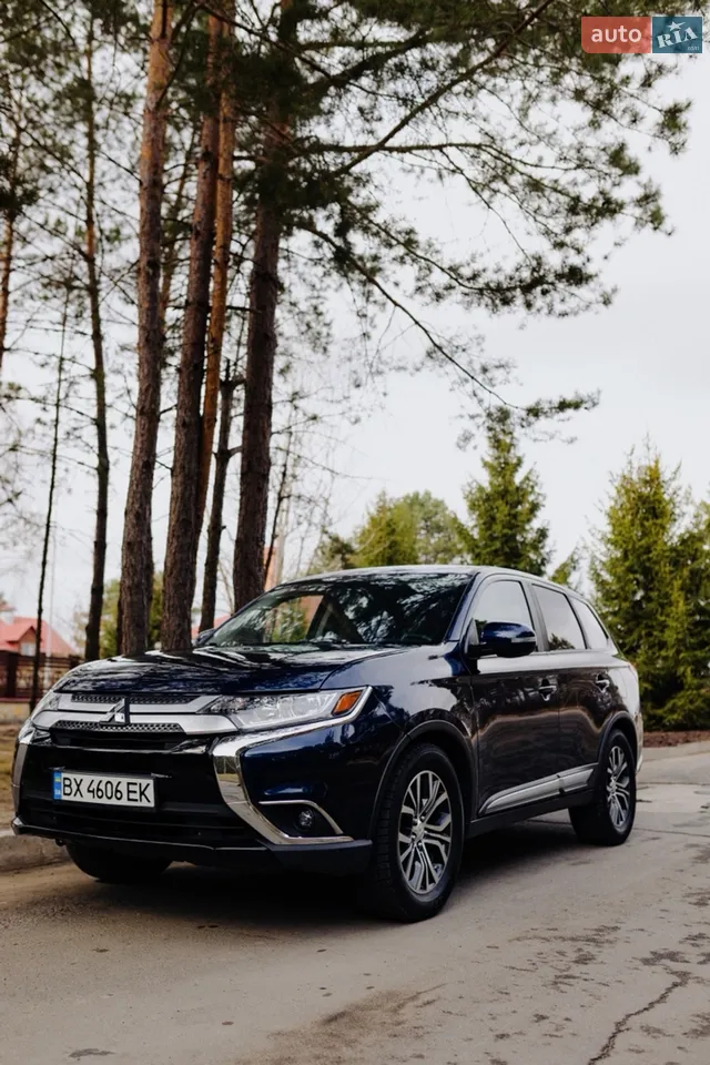 2018 Mitsubishi Outlander - мініатюра 13
