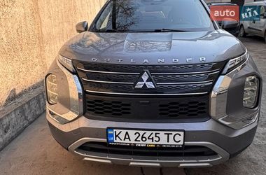 Позашляховик / Кросовер Mitsubishi Outlander 2022 в Києві